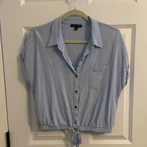 Collared button down tie shirt, large, light blue